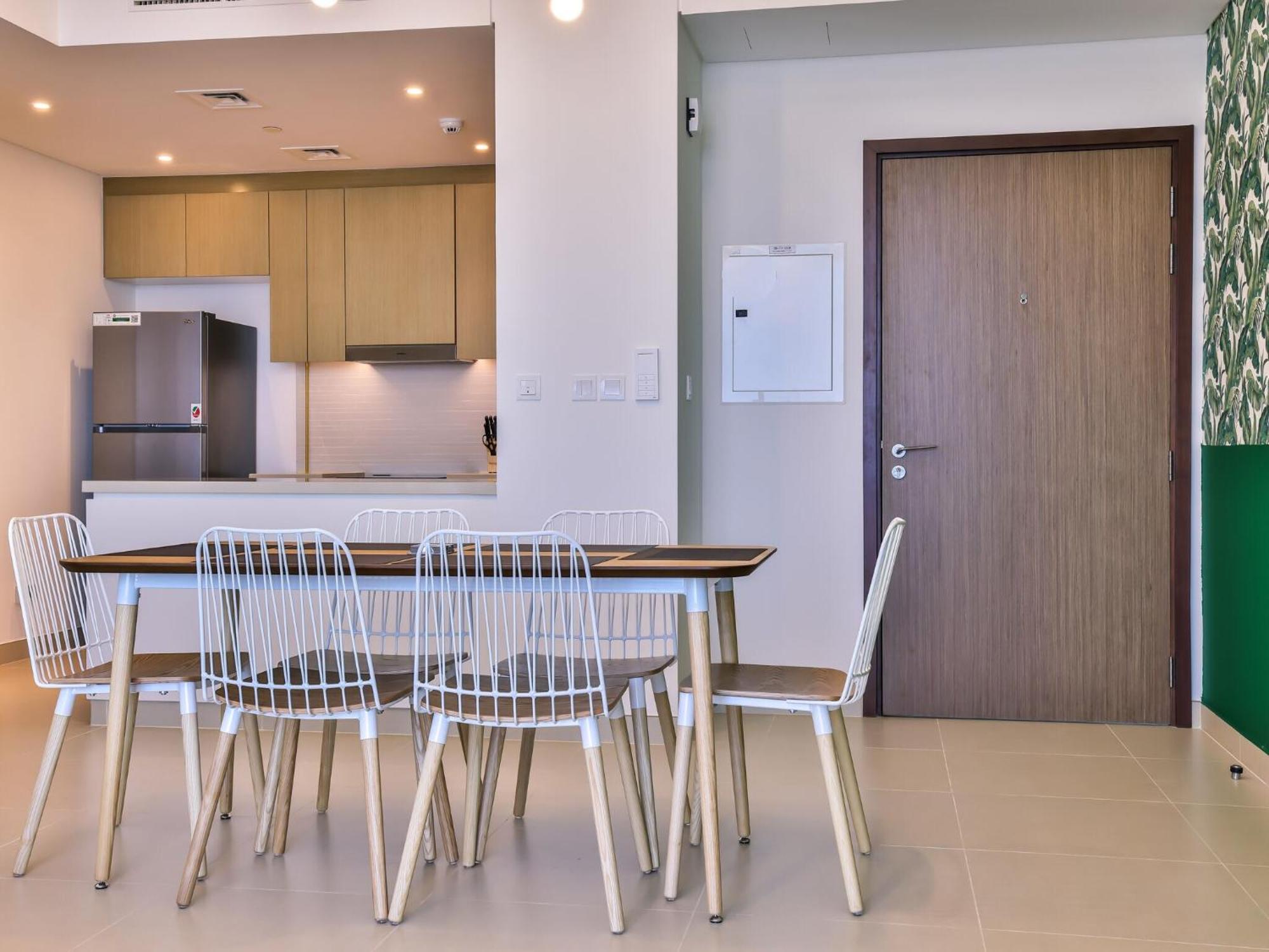 Luxurious Apartments Dubai Marina Views Pool Gym By Sojo Stay Exterior foto